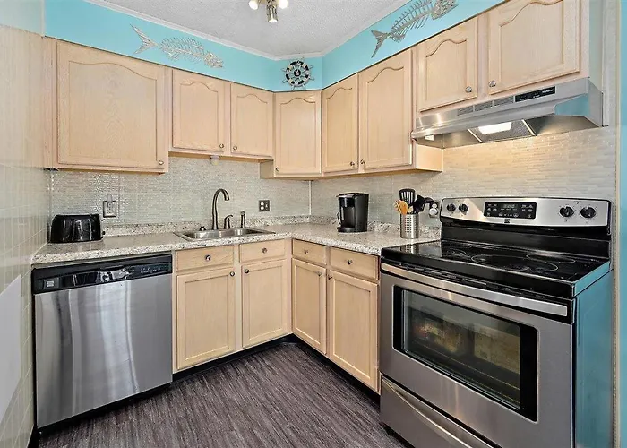 Wonderful 2 Bedroom Bayside Property! *