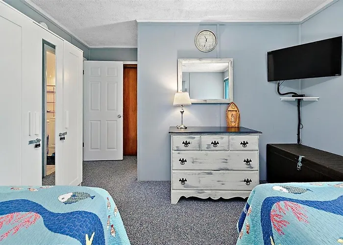 Wonderful 2 Bedroom Bayside Property! Ocean City