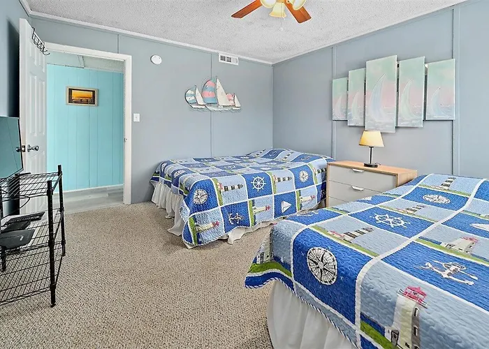 Wonderful 2 Bedroom Bayside Property! Ocean City