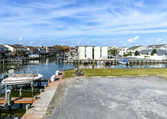Wonderful 2 Bedroom Bayside Property! Holiday home *